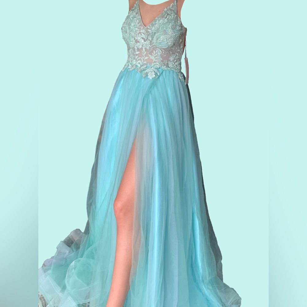Brand New Lace and Toole Blue Dress
